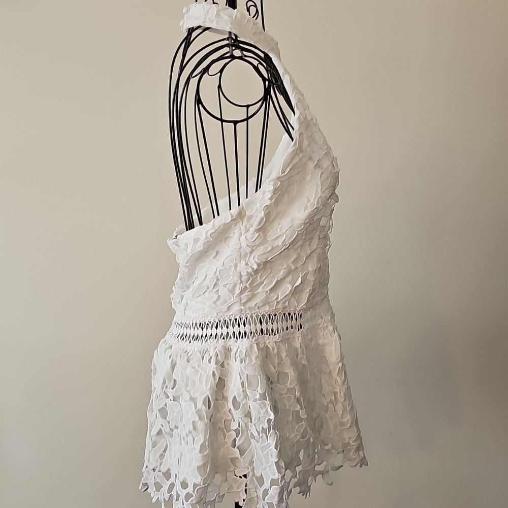 VENUS White Lace Halter Top with Peplum Detail - Picture 3 of 5